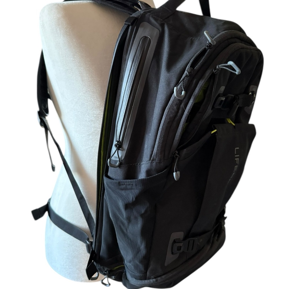 LifeProof Black Backpack - Picture 2 of 8